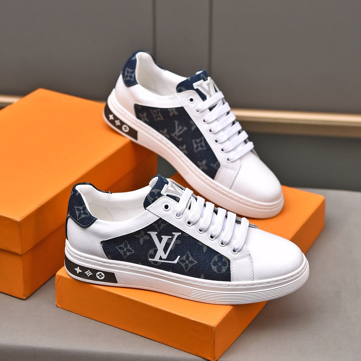 New splicing fashion laceup sneakers