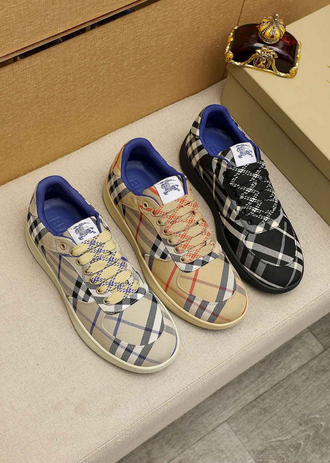 25 Luxury B Brand Casual Sneakers 042025052809