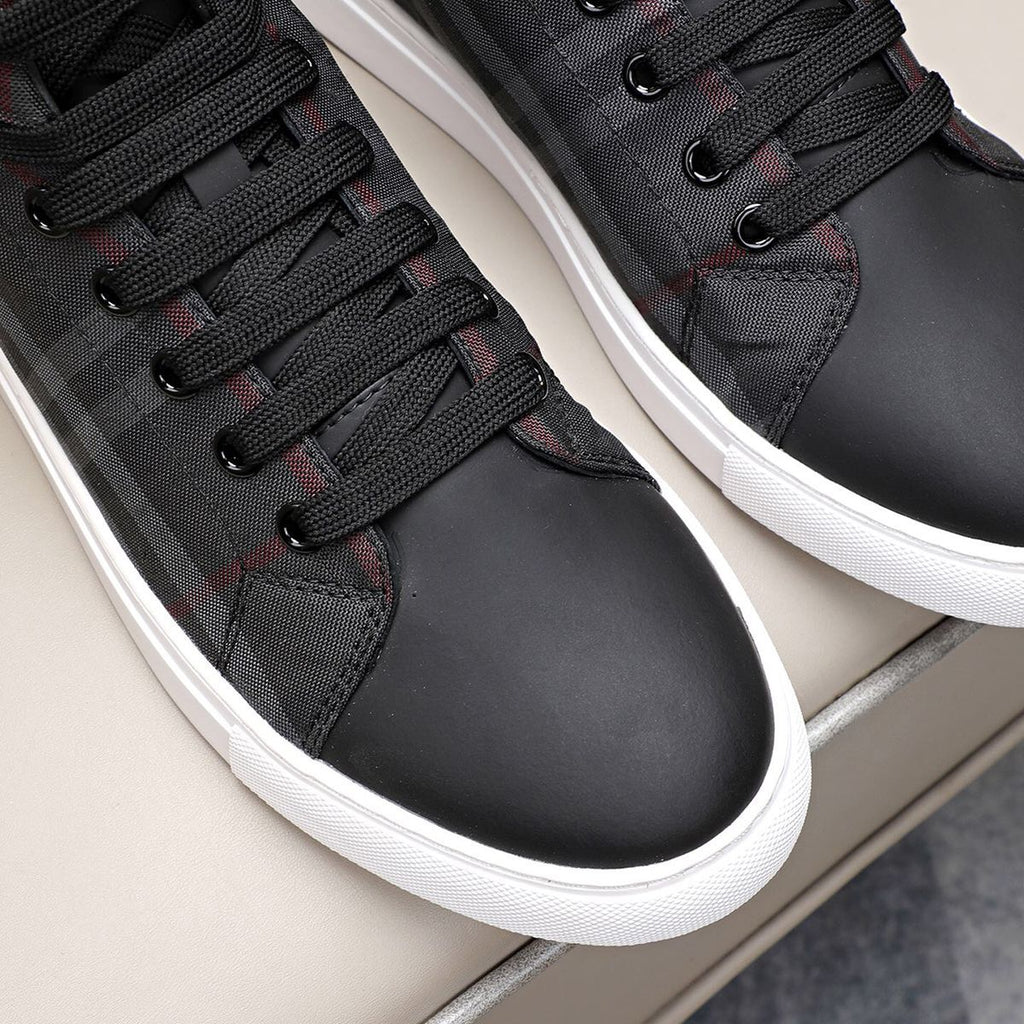 Casual and Versatile High-top Shoes 0823122606