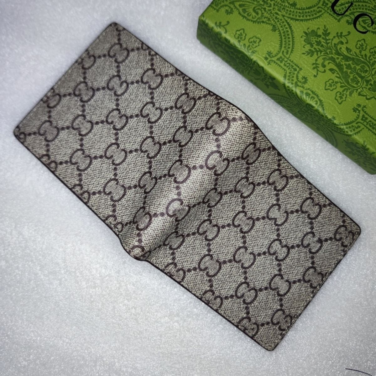 Men's pure leather fold wallet, imported cowhide embossed feel level one. PD0425010801