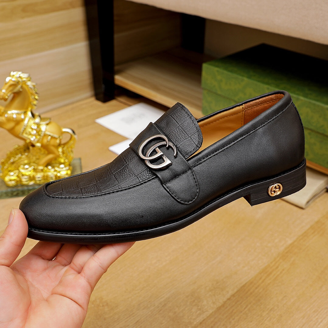 Black handmade men's fashion dress shoes