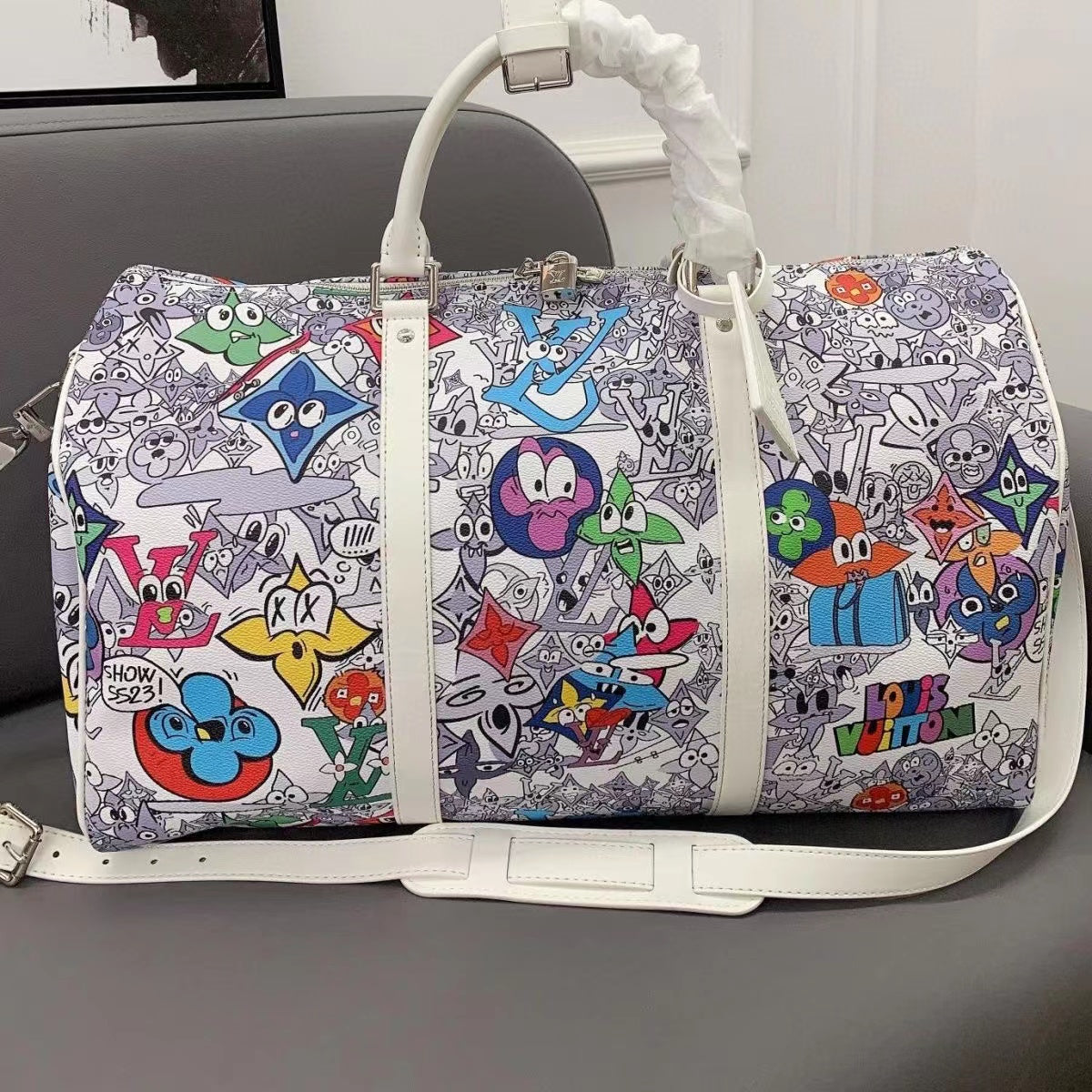 2023 New Design Travel sport V Logo Handbags