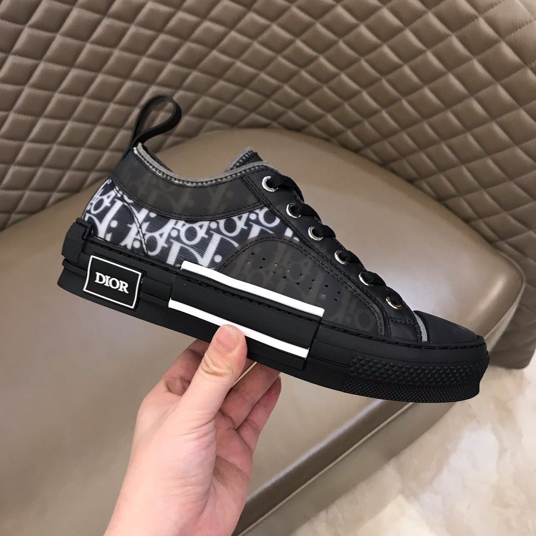 B21 Black Low-top Canvas Sneakers