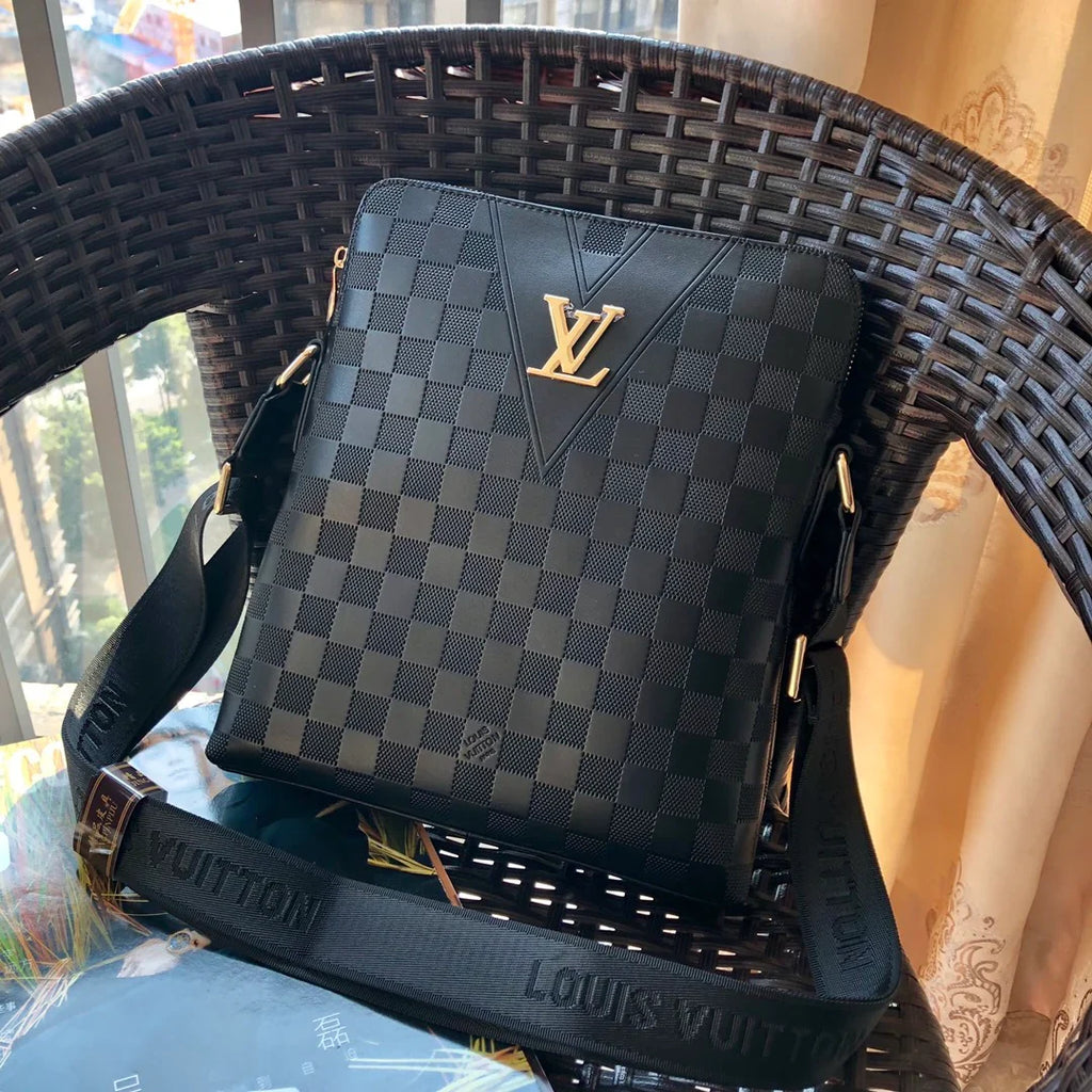 Luxury men's leisure commuting bag 1024070103