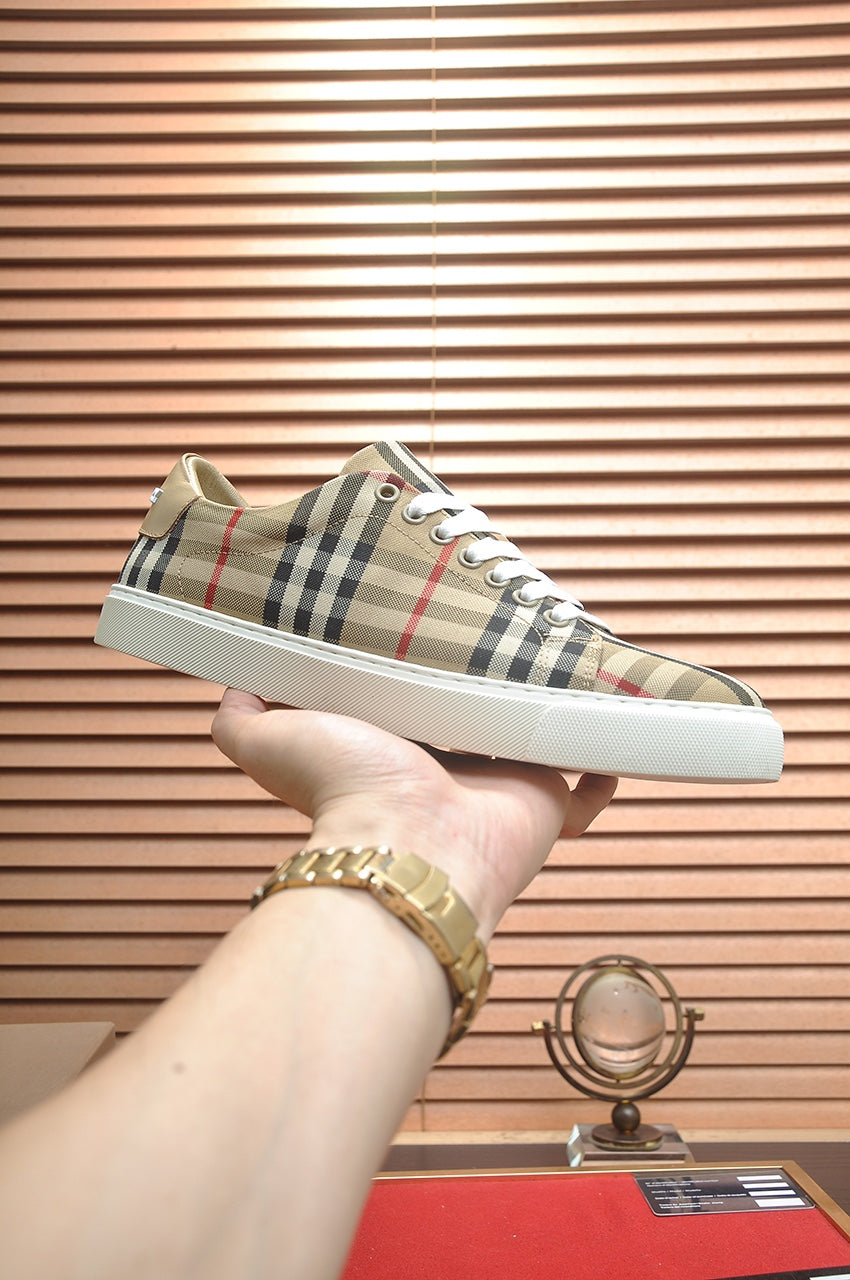 25 Luxury B Brand Casual Sneakers 0425020605