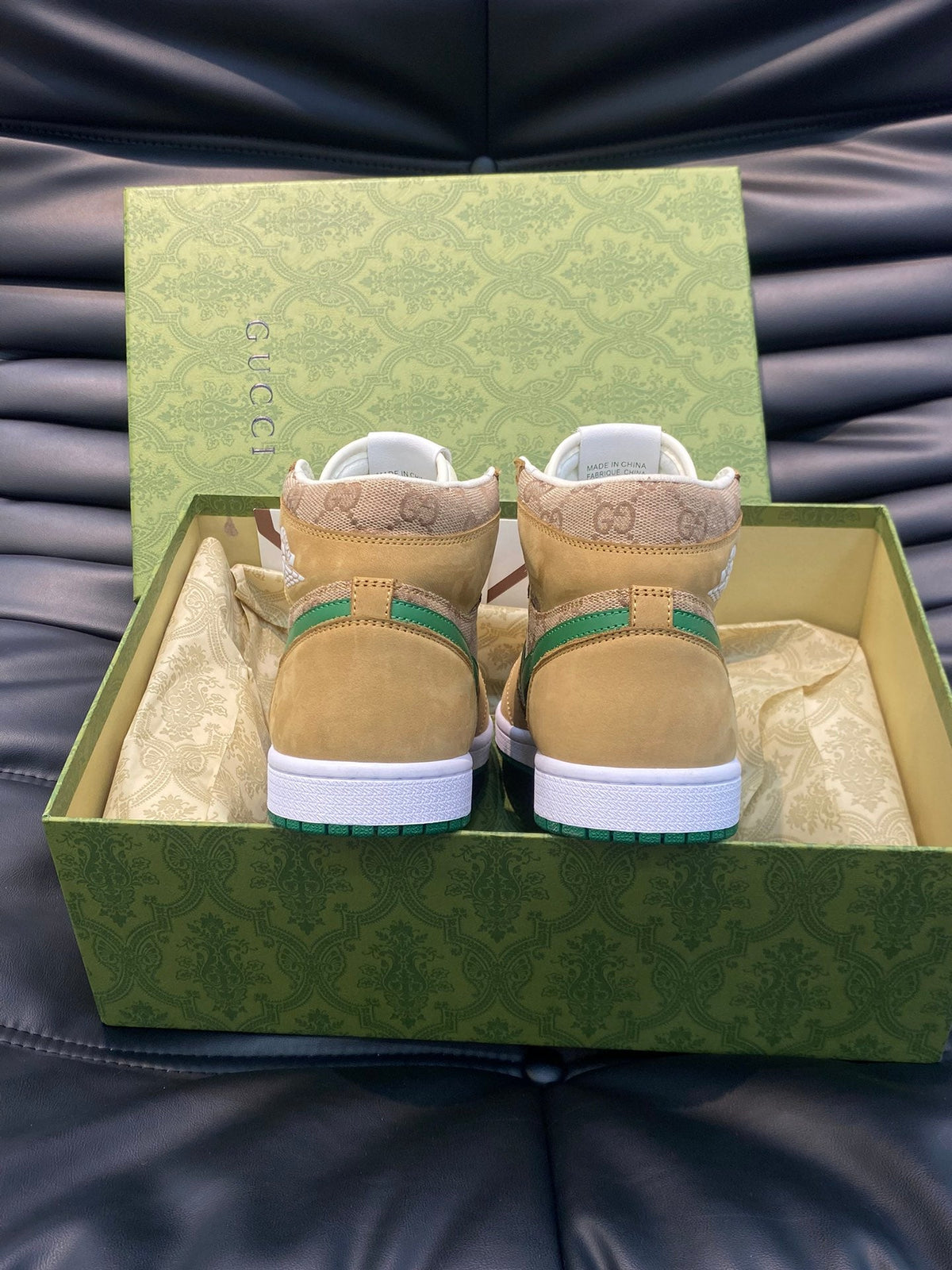 24 Limited Edition G & NK Inverted Hook Collaboration Sneakers 0424082610