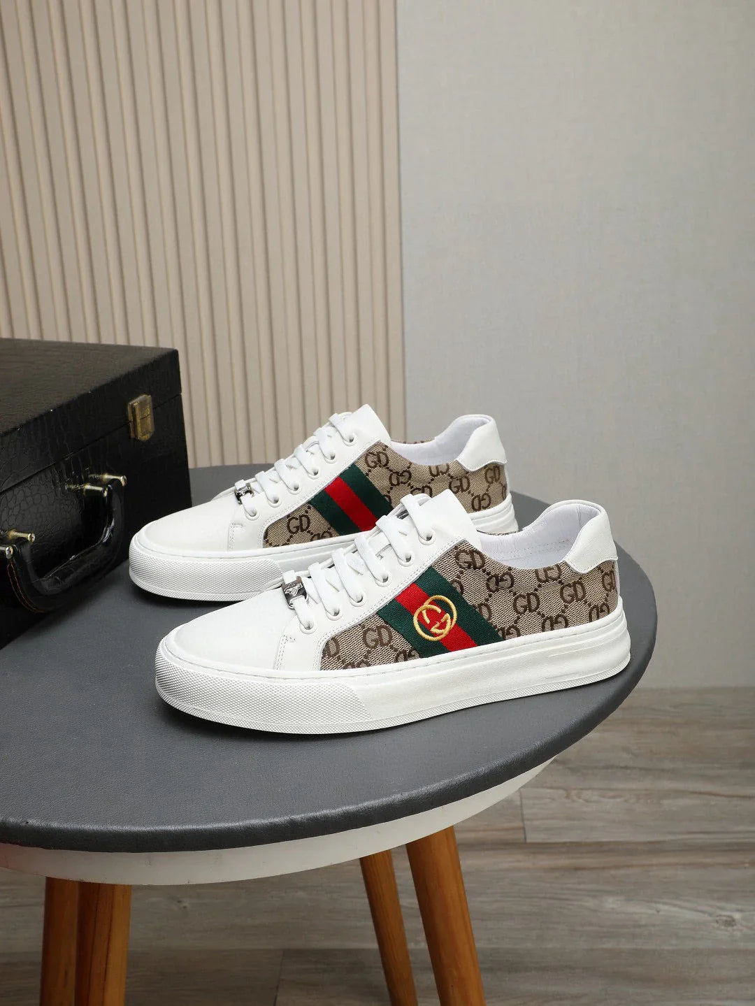 GG Men's Ace Sneaker Brown White Print Fabric 522633